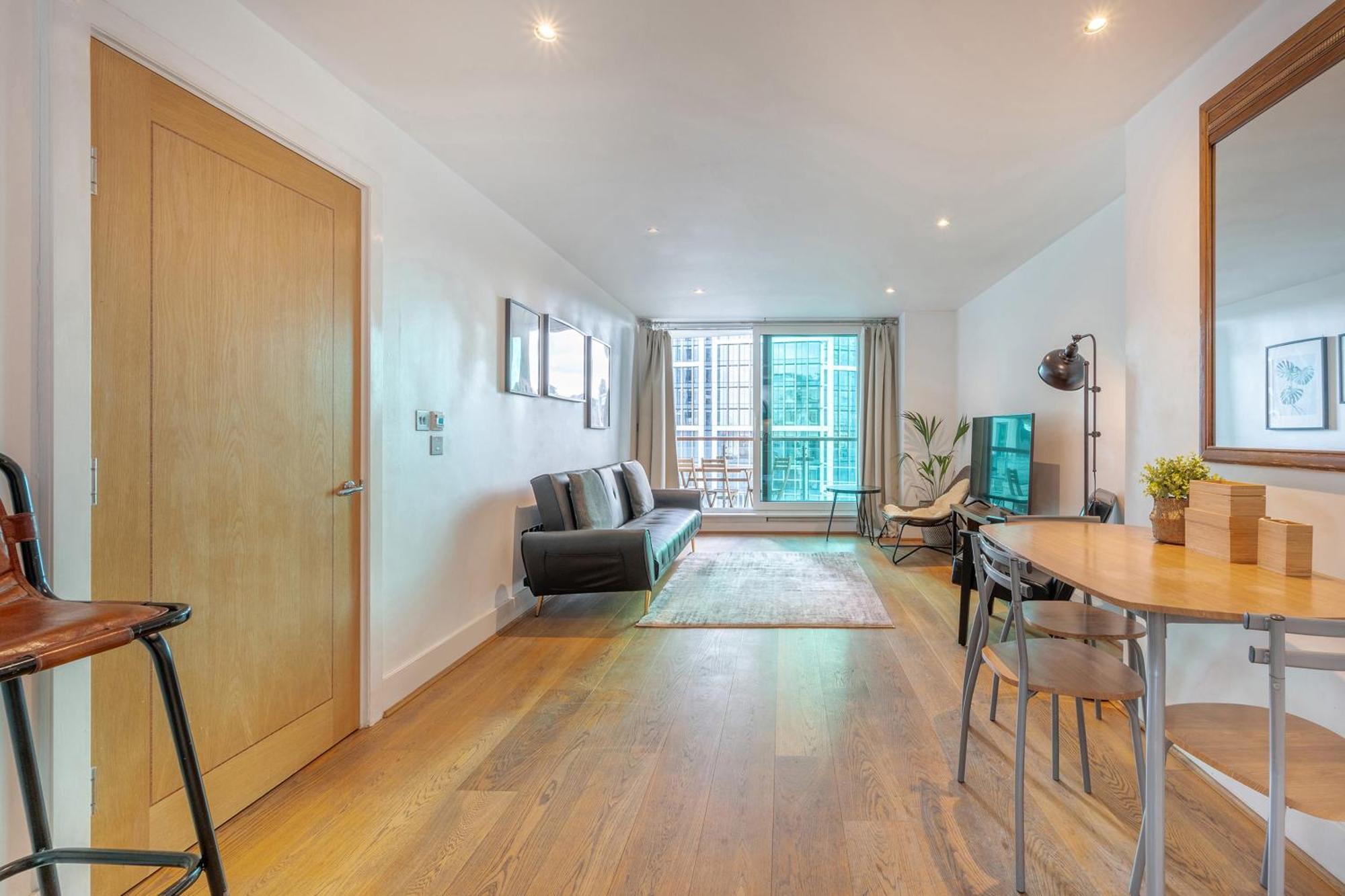 Riverside Balcony Apartments, 10 Minutes From Oxford Circus Londres Extérieur photo